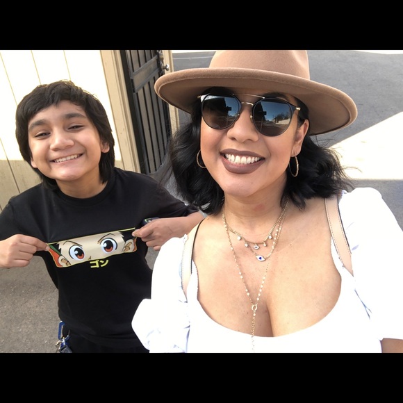 Meet your Posher, Malynda - Picture 2 of 7